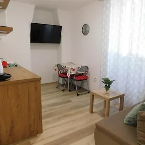 Marinella Cres